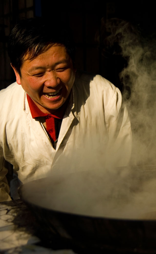 Customer-Experience_Male-Chinese-Chef Customer Experience